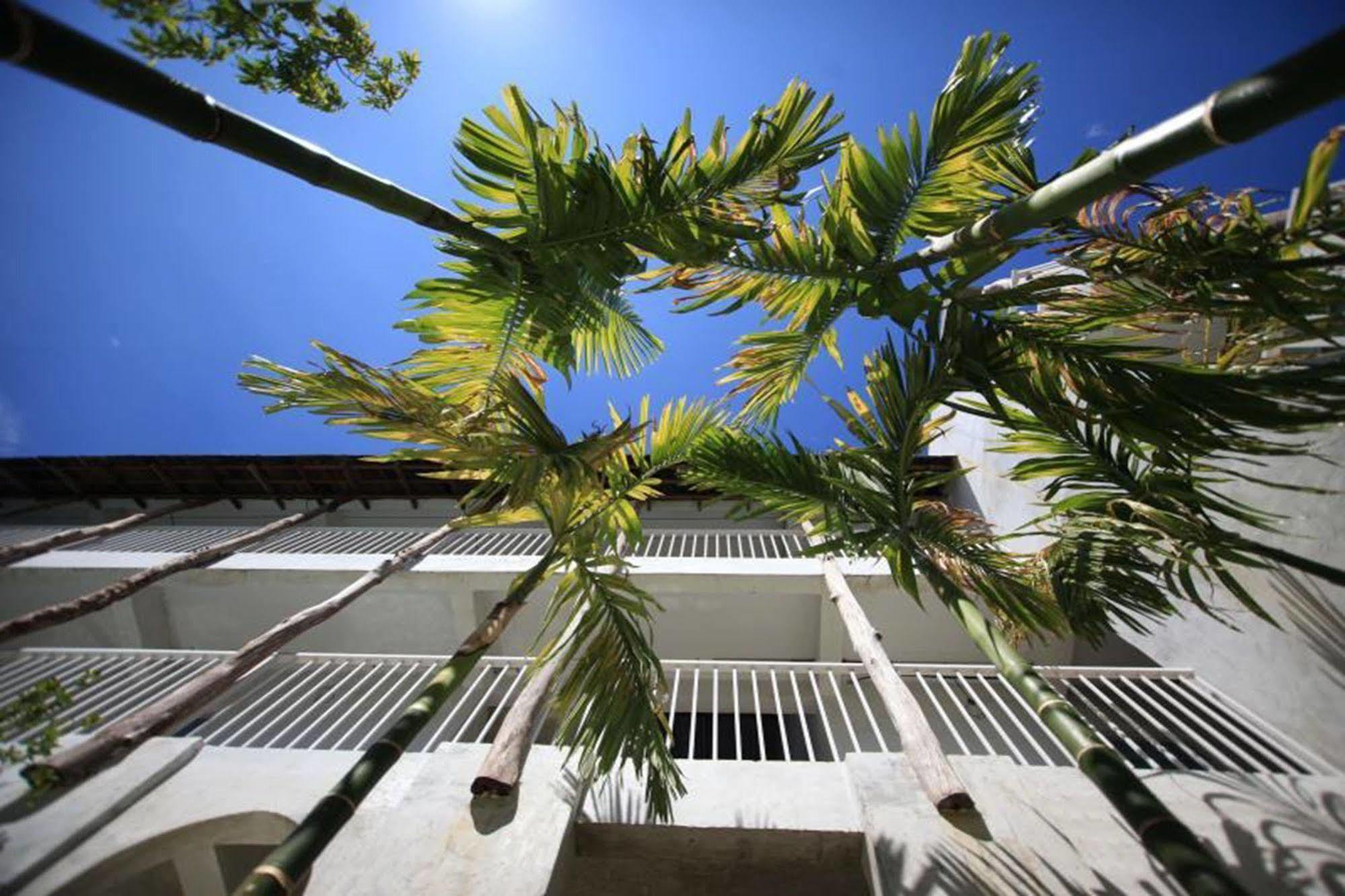 Hotel De Lit Ubon Ratchathani Exterior foto